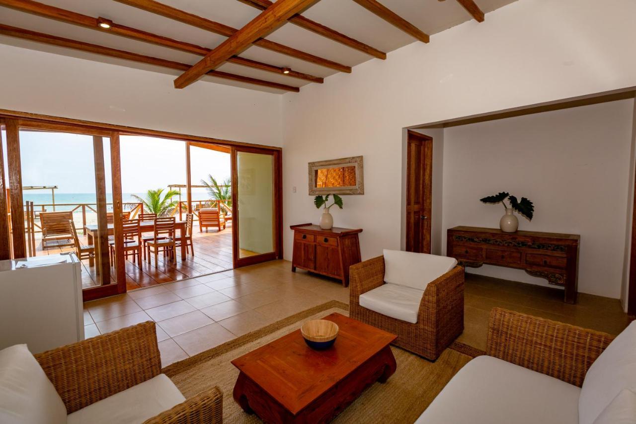 زوريتوس Bungalows & Suites Punta Camaron المظهر الخارجي الصورة