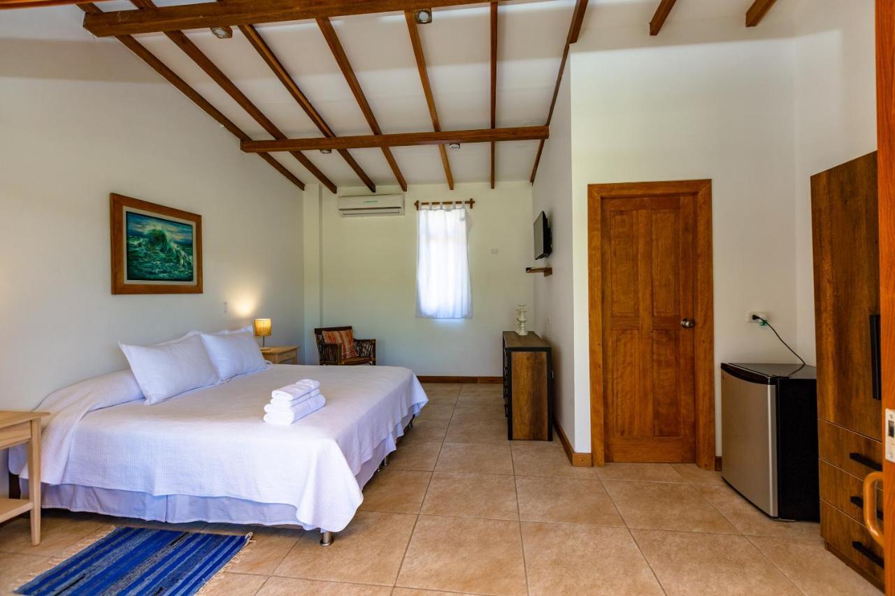 زوريتوس Bungalows & Suites Punta Camaron المظهر الخارجي الصورة